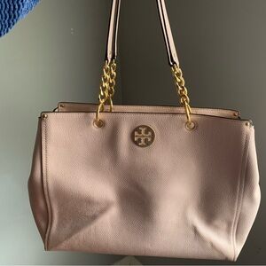 Tory Burch Solid Baby Pink Soft Leather Shoulder Bag